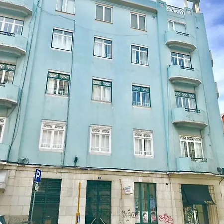 Bright And Cosy * Lisbon
